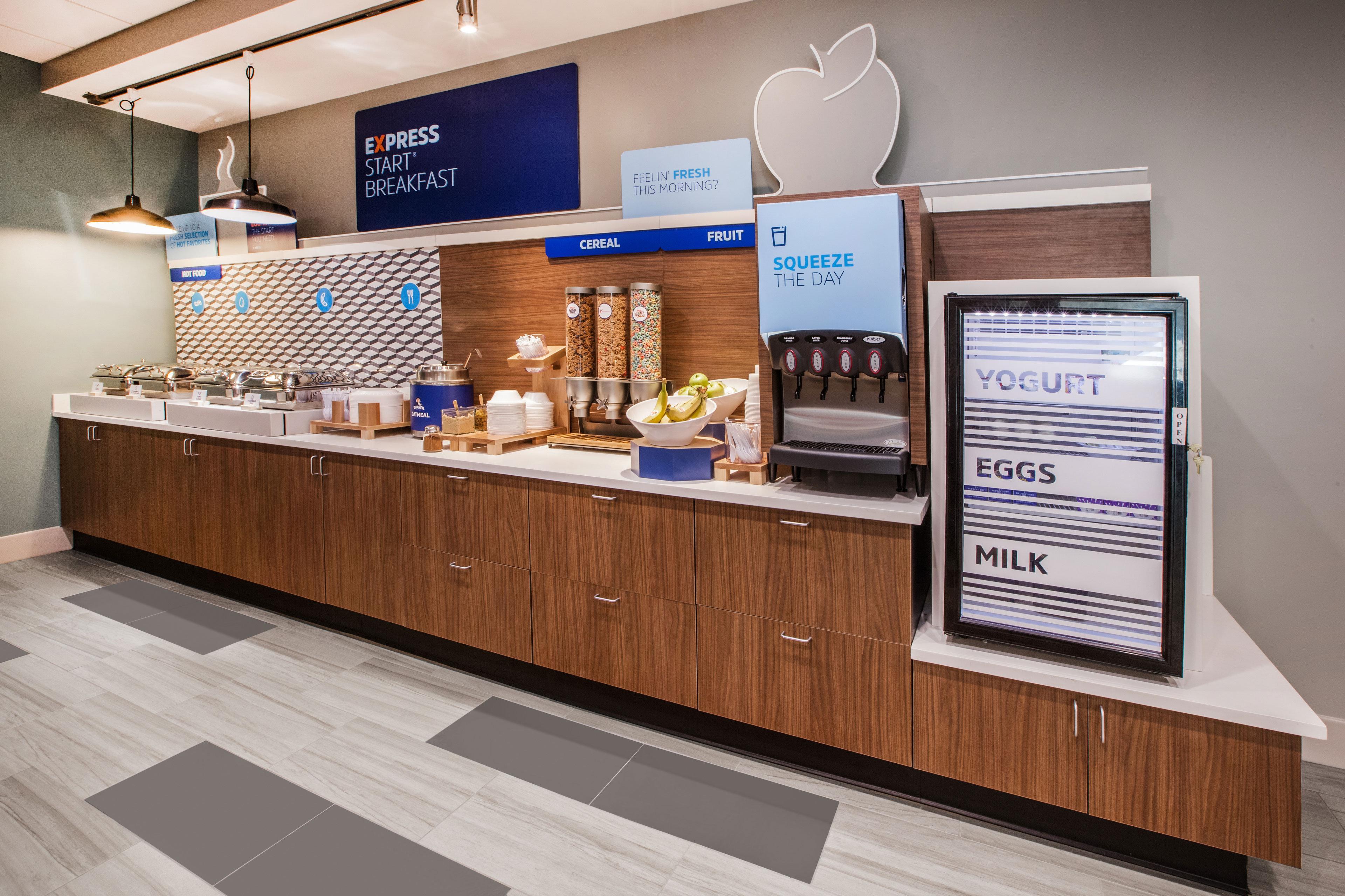 Holiday Inn Express Hotel & Suites Byron By Ihg Εξωτερικό φωτογραφία
