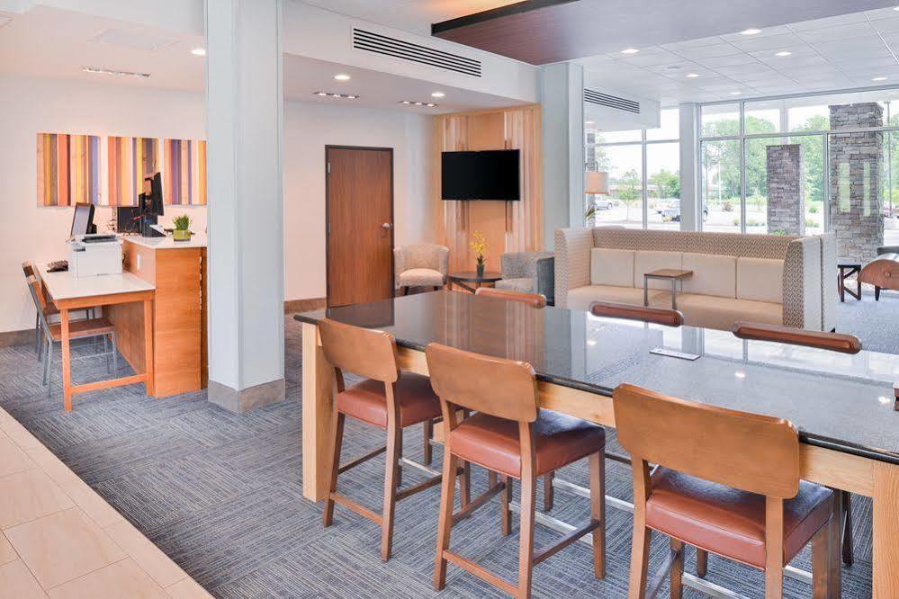 Holiday Inn Express Hotel & Suites Byron By Ihg Εξωτερικό φωτογραφία