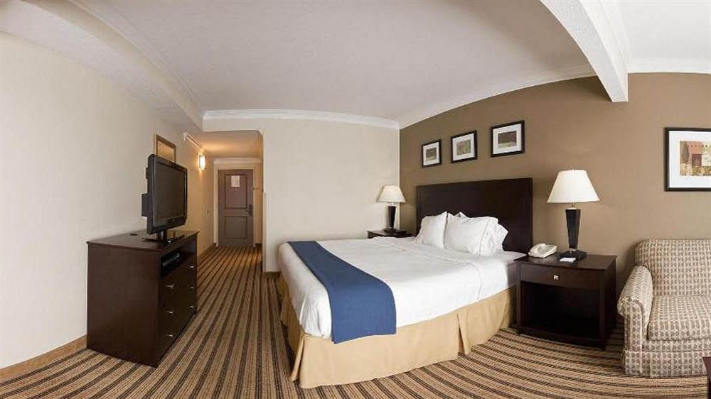 Holiday Inn Express Hotel & Suites Byron By Ihg Εξωτερικό φωτογραφία