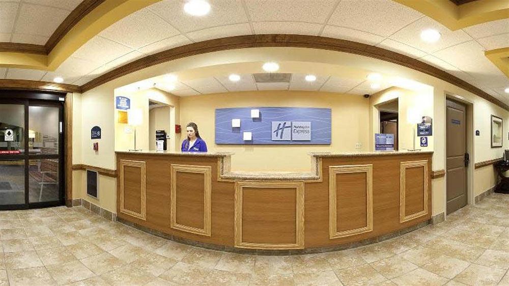 Holiday Inn Express Hotel & Suites Byron By Ihg Εξωτερικό φωτογραφία