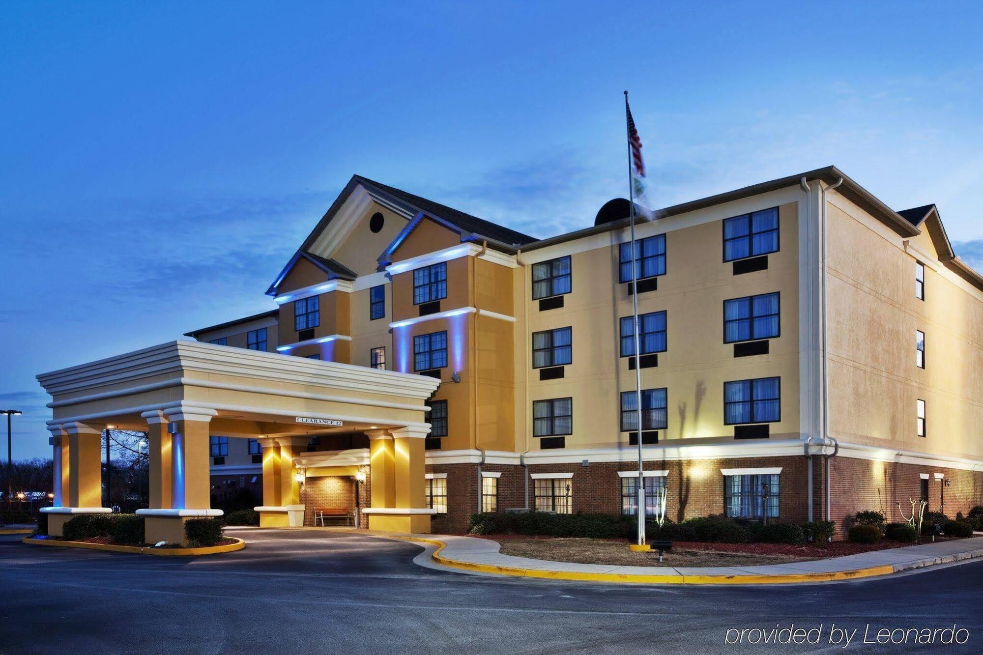 Holiday Inn Express Hotel & Suites Byron By Ihg Εξωτερικό φωτογραφία